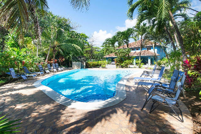 Gibson Bight tropical pool property