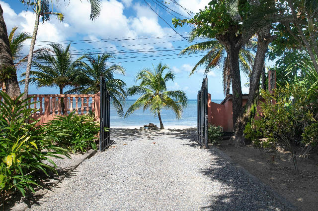 Gibson Bight property exterior