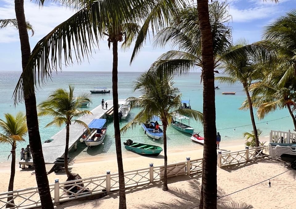 How Much Money Do You Need to Live in Roatan?